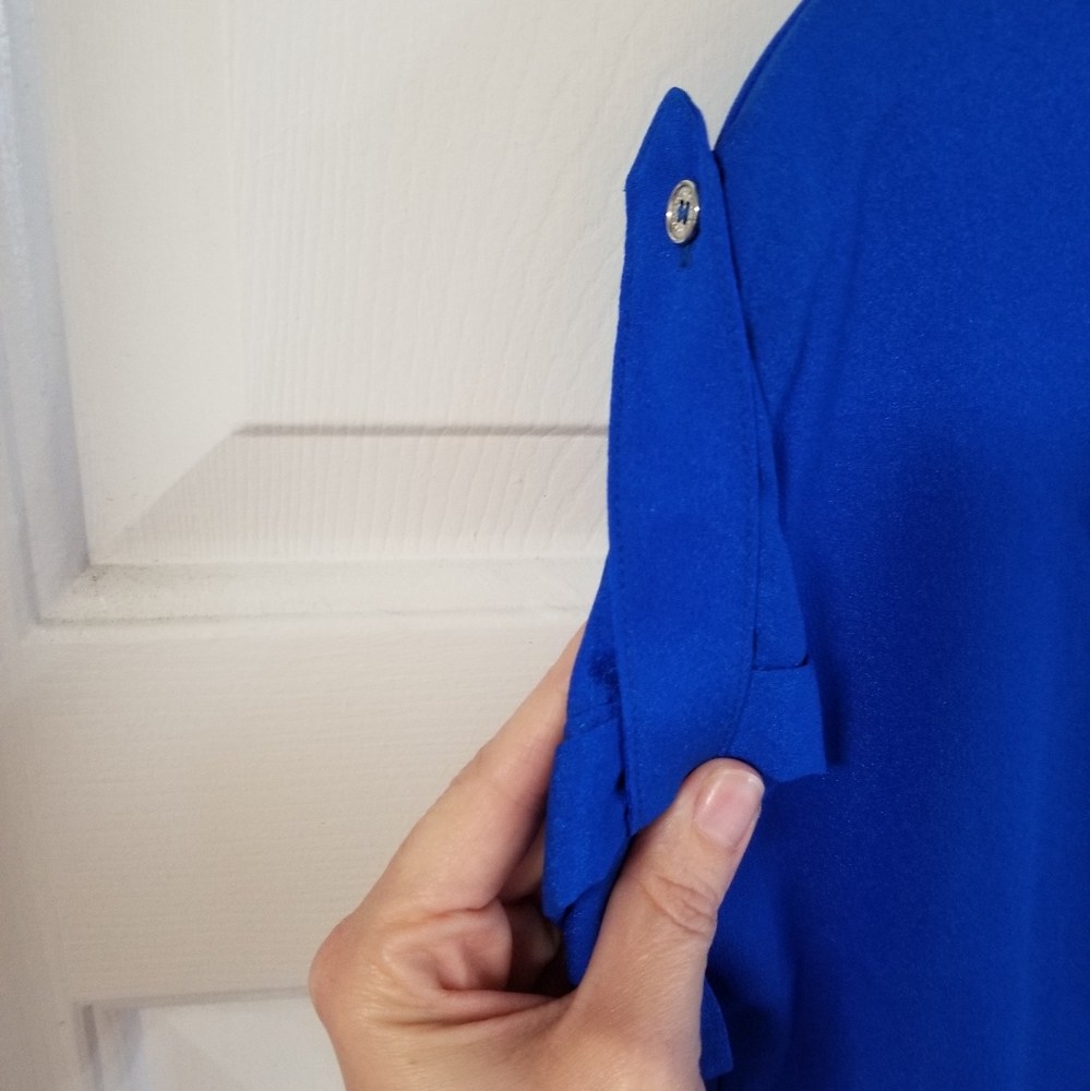 Women's Short Sleeve Blouse - Picture 4 of 10
